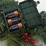 9-Ft. Cordless Pre-Lit Indoor/Outdoor Garland - Image 4