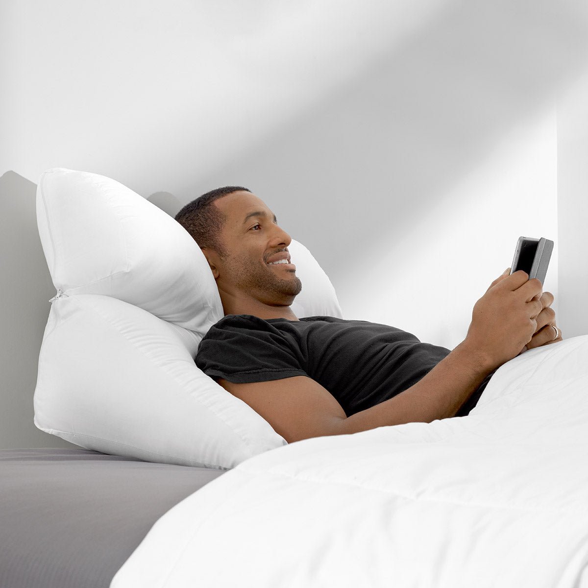 207121-z1.jpg 10-in-1 Flip Pillow by Sharper Image - Image 1