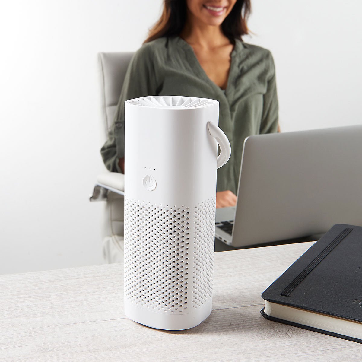 207783-z1.jpg Mini Portable Air Purifier - Image 1