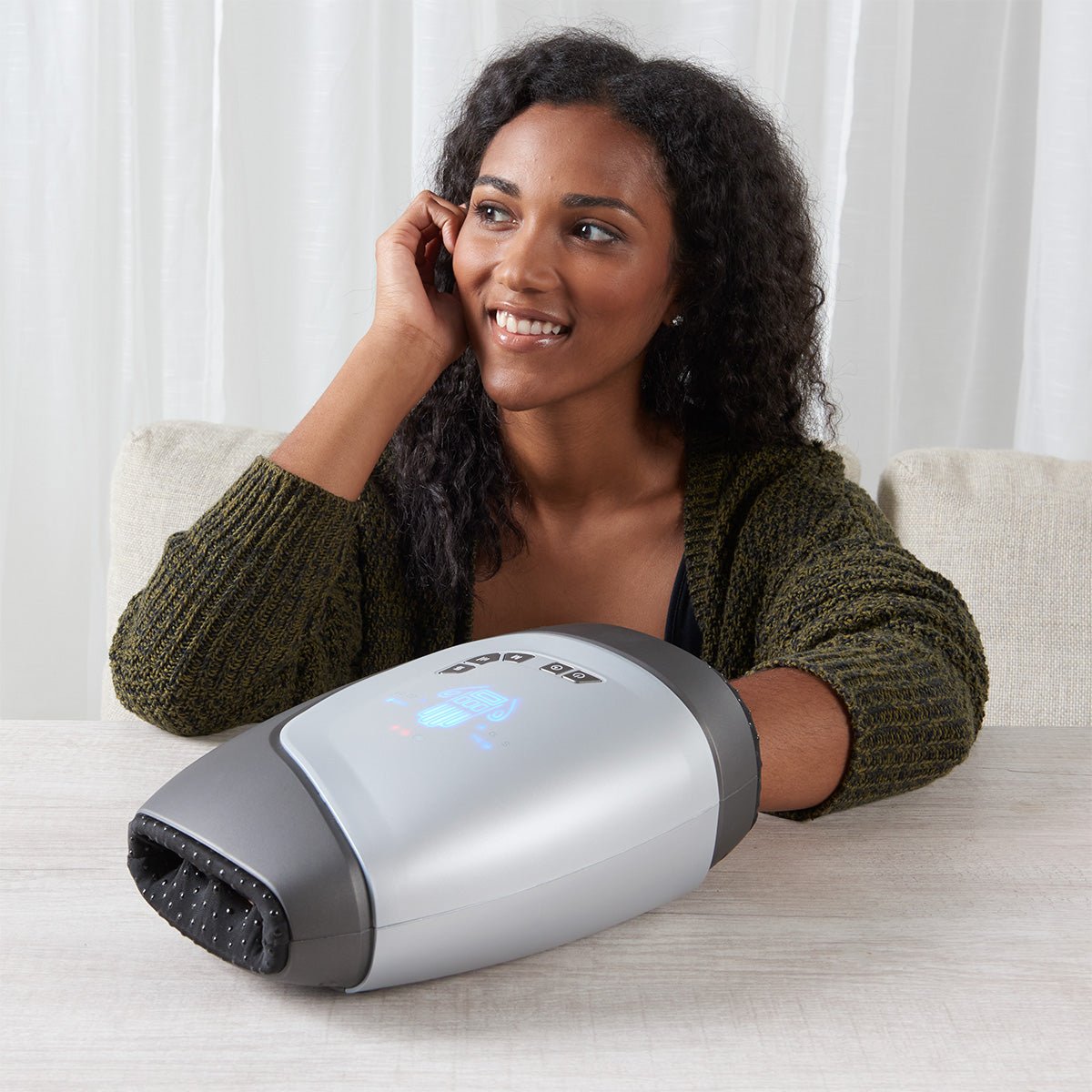 209821-z1.jpg Total Hand Compression Massager by Sharper Image - Image 1